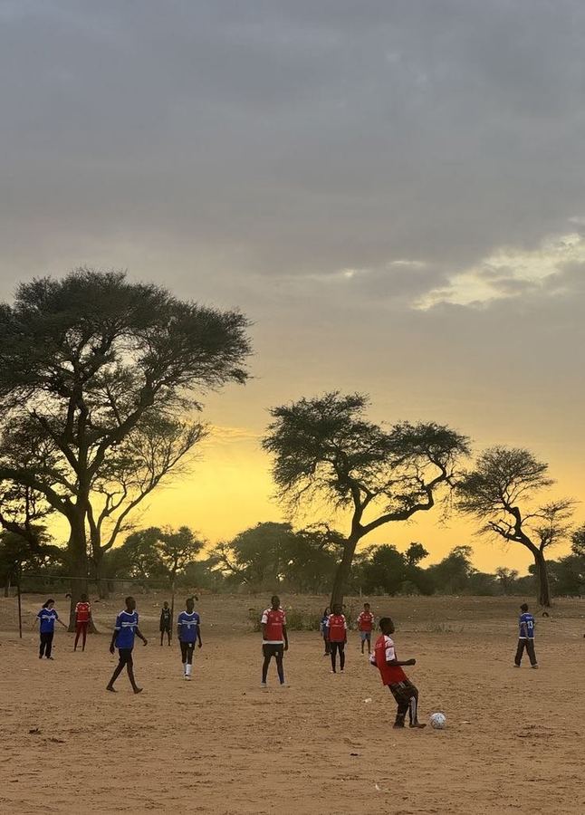 Match au coucher du soleil